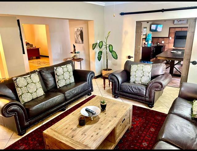 3 BEDROOM HOUSE FOR SALE IN ZAMBEZI COUNTRY ESTATE